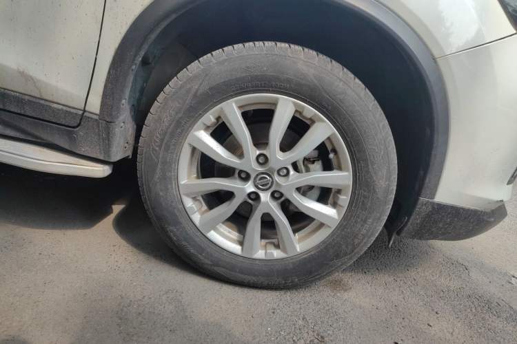 Used Nissan X-Trail 2019 2.0L CVT Smart Connect Comfort Edition 2WD Right Front Wheel Hub