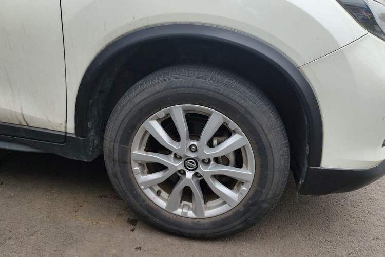Used Nissan X-Trail 2019 2.0L CVT Comfort Edition 2WD Right Front Wheel Hub