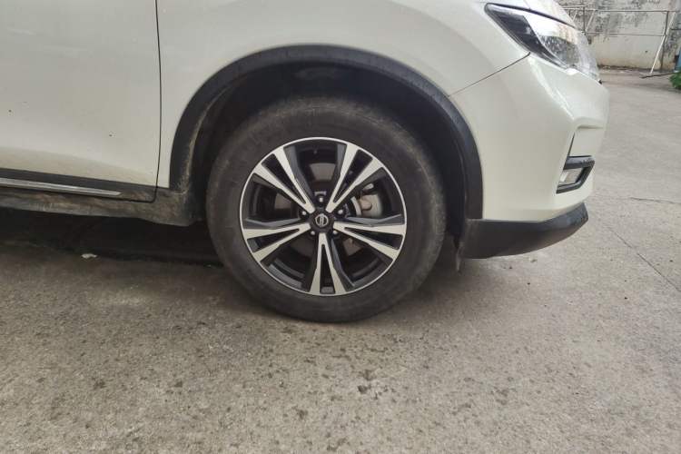 Used Nissan X-Trail 2019 2.5L CVT SmartConnect 7-Seater Leading Edition 4WD Right Front Wheel Hub