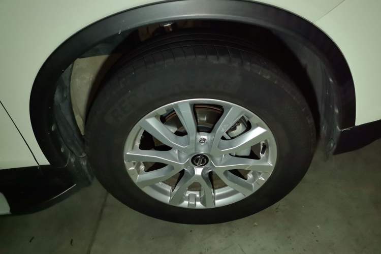 Used Nissan X-Trail 2019 2.0L CVT Smart Connect Comfort Edition 2WD Right Front Wheel Hub
