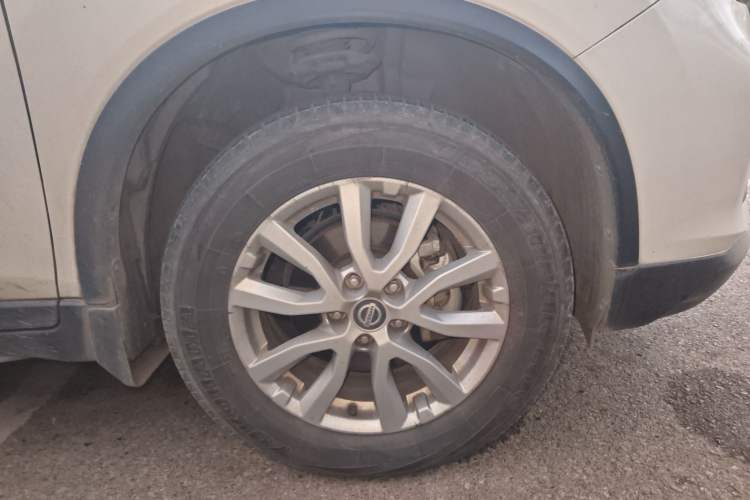 Used Nissan X-Trail 2019 2.0L CVT Smart Connect Comfort Edition 2WD Right Front Wheel Hub