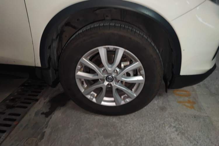Used Nissan X-Trail 2019 2.0L CVT Smart Connect Comfort Edition 2WD Right Front Wheel Hub