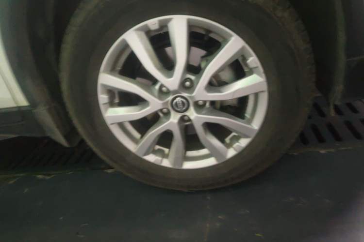 Used Nissan X-Trail 2019 2.0L CVT Smart Connect Comfort Edition 2WD Right Front Wheel Hub
