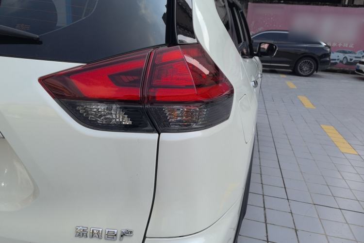 Used Nissan X-Trail 2019 2.0L CVT Smart Connect Comfort Edition 2WD Right Rear Taillight