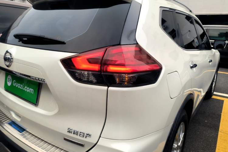 Used Nissan X-Trail 2019 2.0L CVT Smart Connect Comfort Edition 2WD Right Rear Taillight