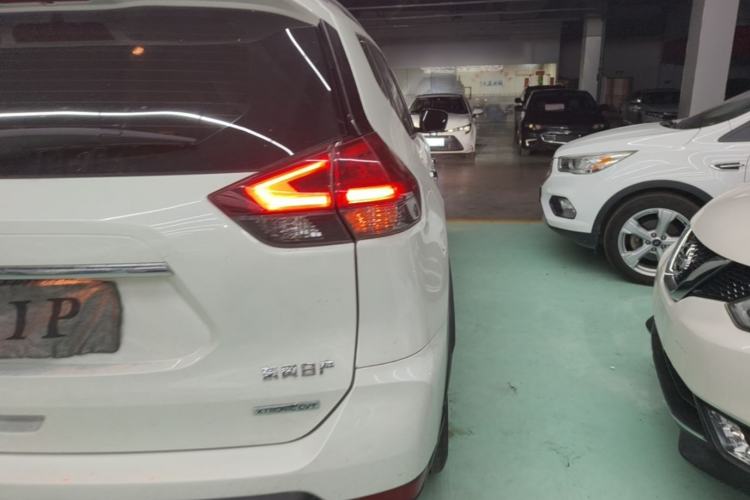 Used Nissan X-Trail 2019 2.0L CVT Smart Connect Comfort Edition 2WD Right Rear Taillight