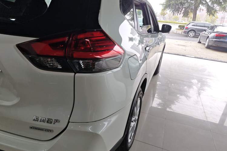 Used Nissan X-Trail 2019 2.0L CVT Smart Connect Comfort Edition 2WD Right Rear Taillight