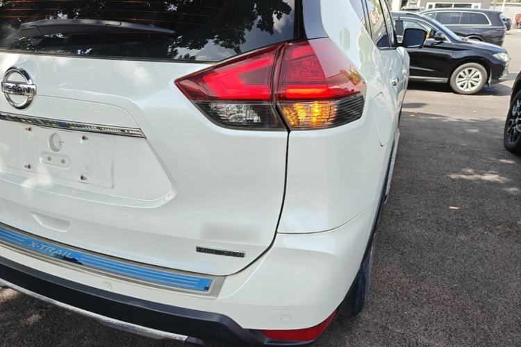 Used Nissan X-Trail 2019 2.0L CVT Smart Connect Comfort Edition 2WD Right Rear Taillight