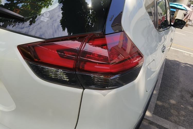 Used Nissan X-Trail 2019 2.0L CVT Comfort Edition 2WD Right Rear Taillight