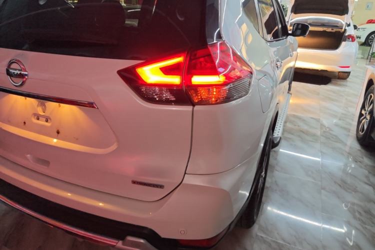 Used Nissan X-Trail 2019 2.5L CVT Smart Connect Luxury Edition 4WD Right Rear Taillight