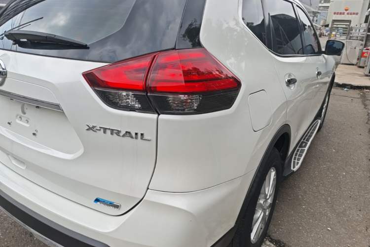 Used Nissan X-Trail 2019 2.0L CVT Smart Connect Comfort Edition 2WD Right Rear Taillight