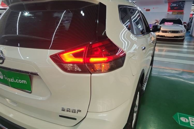 Used Nissan X-Trail 2019 2.0L CVT Comfort Edition 2WD Right Rear Taillight