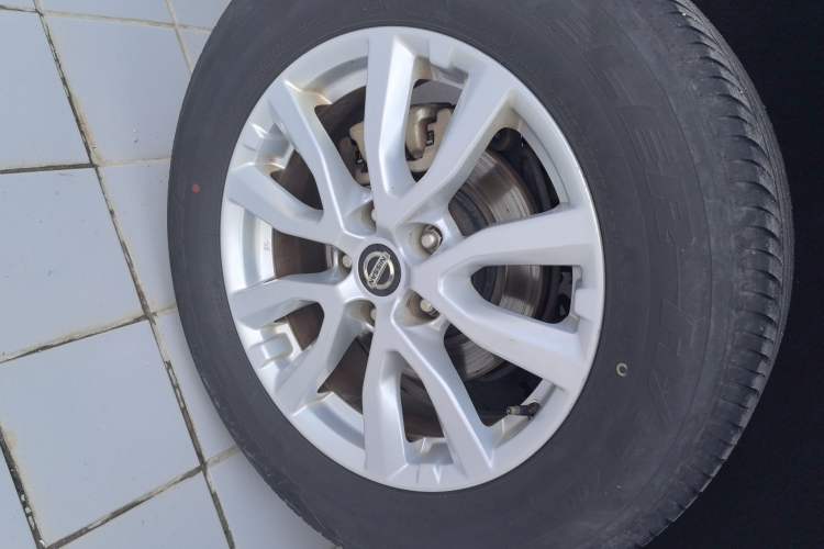 Used Nissan X-Trail 2019 2.0L CVT Smart Connect Comfort Edition 2WD Right Rear Wheel Hub