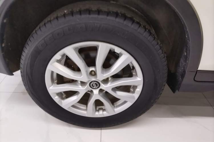 Used Nissan X-Trail 2019 2.0L CVT Smart Connect Comfort Edition 2WD Right Rear Wheel Hub