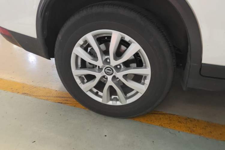 Used Nissan X-Trail 2019 2.0L CVT Smart Connect Comfort Edition 2WD Right Rear Wheel Hub
