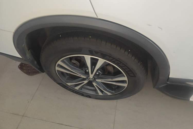 Used Nissan X-Trail 2019 2.5L CVT Smart Connect Luxury Edition 4WD Right Rear Wheel Hub