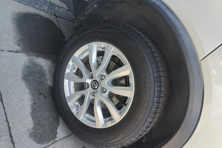 Used Nissan X-Trail 2019 2.0L CVT Comfort Edition 2WD Right Rear Wheel Hub