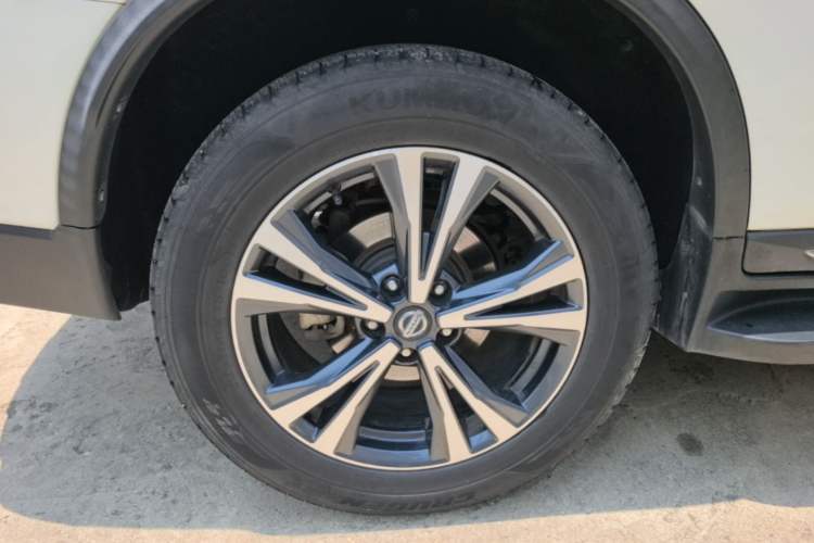 Used Nissan X-Trail 2019 2.5L CVT Smart Connect Luxury Edition 4WD Right Rear Wheel Hub