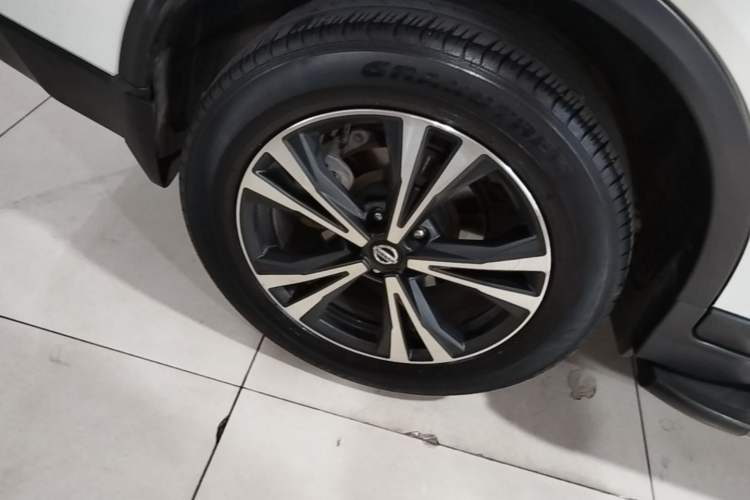 Used Nissan X-Trail 2019 2.5L CVT Smart Connect Luxury Edition 4WD Right Rear Wheel Hub