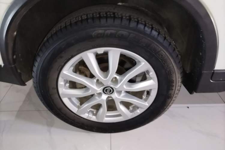 Used Nissan X-Trail 2019 2.0L CVT Smart Connect Comfort Edition 2WD Right Rear Wheel Hub