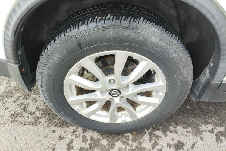 Used Nissan X-Trail 2019 2.0L CVT Smart Connect Comfort Edition 2WD Right Rear Wheel Hub