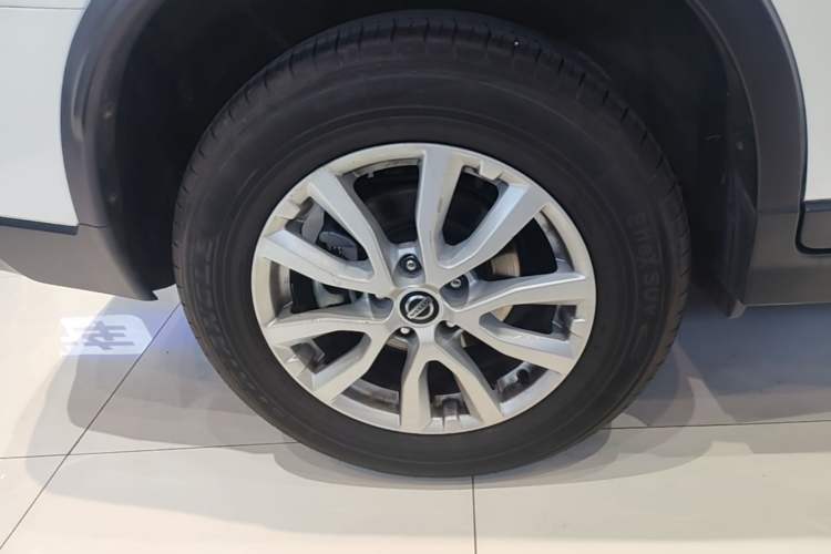 Used Nissan X-Trail 2019 2.0L CVT Smart Connect Comfort Edition 2WD Right Rear Wheel Hub