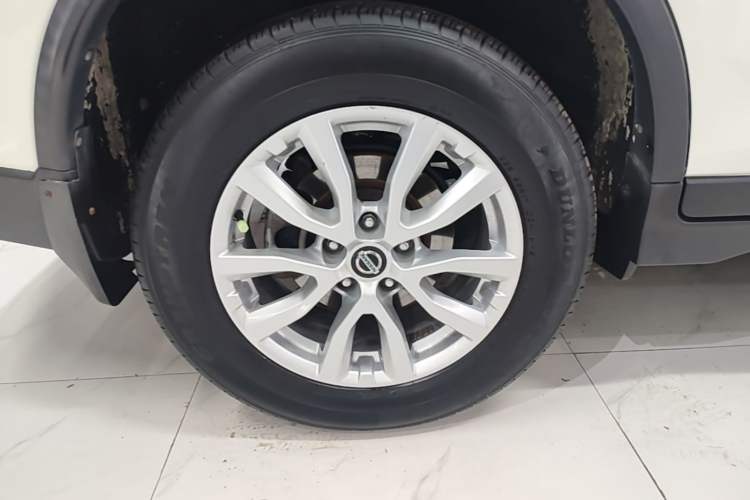Used Nissan X-Trail 2019 2.0L CVT Smart Connect Comfort Edition 2WD Right Rear Wheel Hub