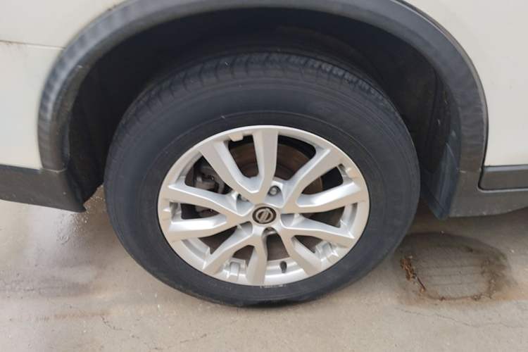 Used Nissan X-Trail 2019 2.0L CVT Smart Connect Comfort Edition 2WD Right Rear Wheel Hub