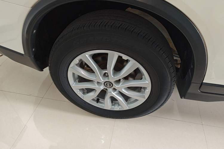 Used Nissan X-Trail 2019 2.0L CVT Smart Connect Comfort Edition 2WD Right Rear Wheel Hub