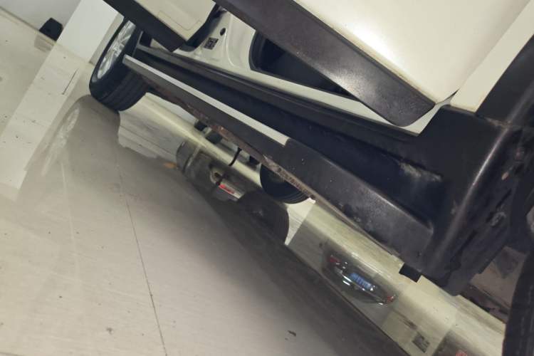 Used Nissan X-Trail 2019 2.0L CVT Smart Connect Comfort Edition 2WD Right Side Sill