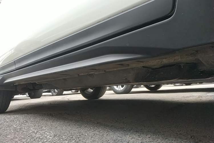 Used Nissan X-Trail 2019 2.0L CVT Smart Connect Comfort Edition 2WD Right Side Sill