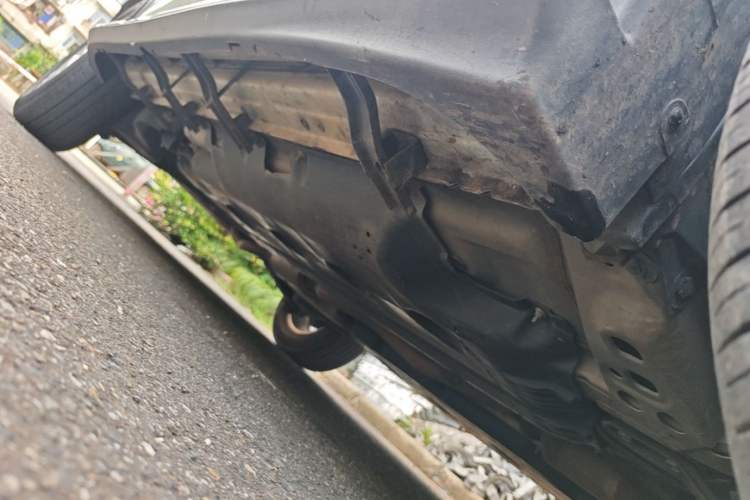 Used Nissan X-Trail 2019 2.0L CVT Smart Connect Comfort Edition 2WD Right Side Sill