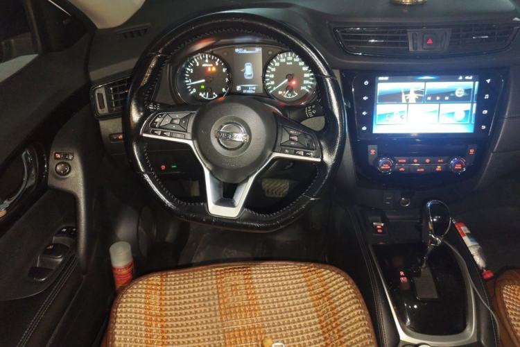 Used Nissan X-Trail 2019 2.0L CVT Smart Connect Comfort Edition 2WD Steering Wheel