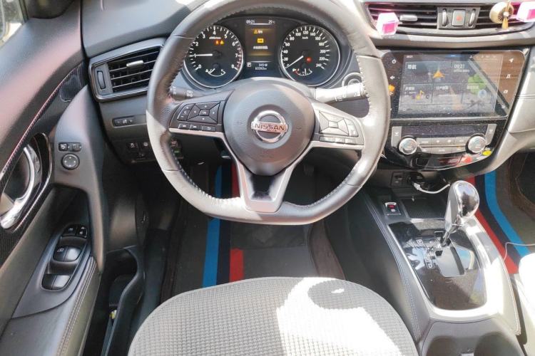 Used Nissan X-Trail 2019 2.5L CVT Smart Connect Luxury Edition 4WD Steering Wheel