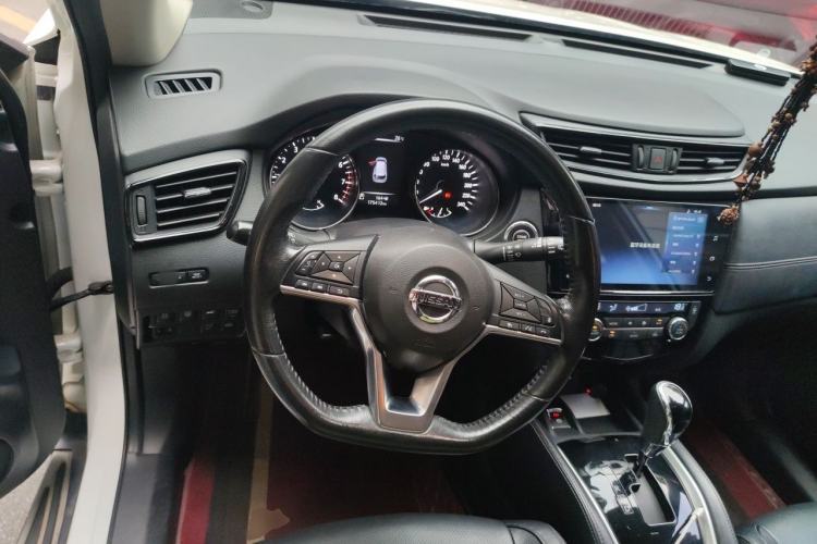 Used Nissan X-Trail 2019 2.5L CVT Smart Connect Luxury Edition 4WD Steering Wheel