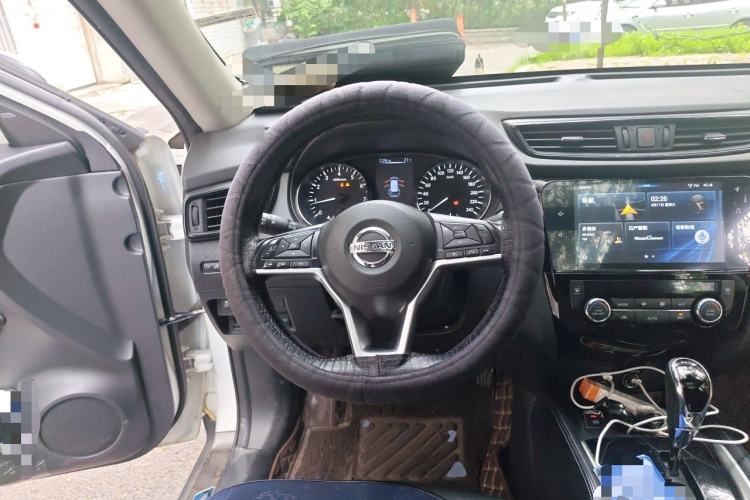Used Nissan X-Trail 2019 2.0L CVT Smart Connect Comfort Edition 2WD Steering Wheel