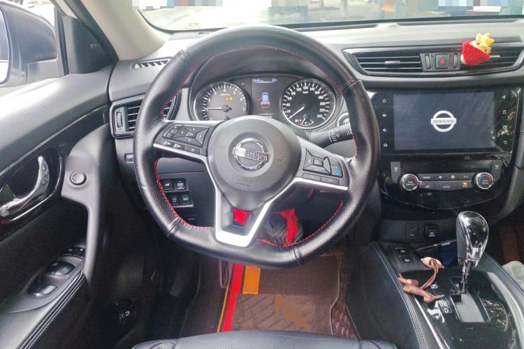Used Nissan X-Trail 2019 2.5L CVT Smart Connect Luxury Edition 4WD Steering Wheel