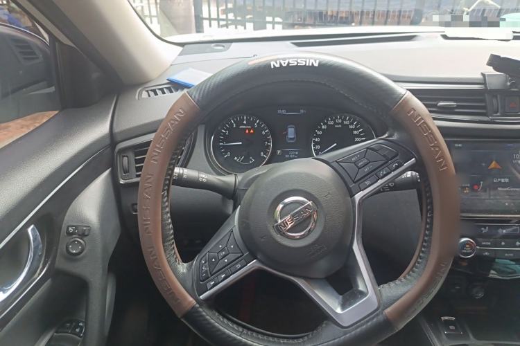 Used Nissan X-Trail 2019 2.0L CVT Comfort Edition 2WD Steering Wheel