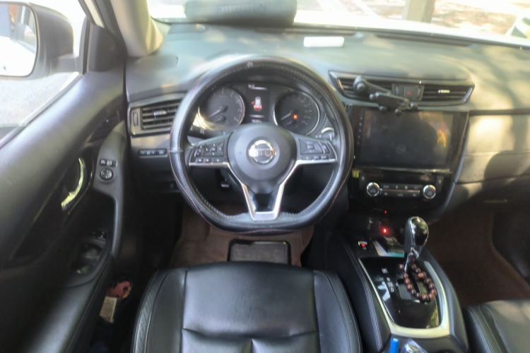 Used Nissan X-Trail 2019 2.0L CVT Comfort Edition 2WD Steering Wheel
