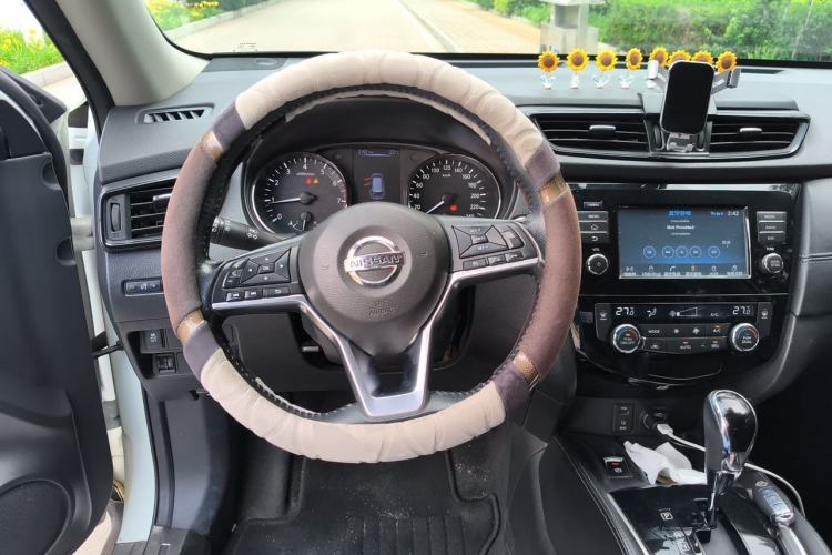 Used Nissan X-Trail 2019 2.0L CVT Comfort Edition 2WD Steering Wheel