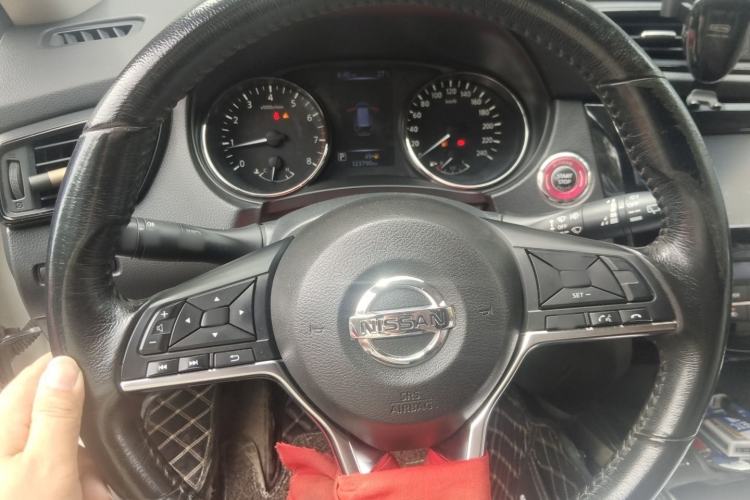 Used Nissan X-Trail 2019 2.0L CVT Comfort Edition 2WD Steering Wheel