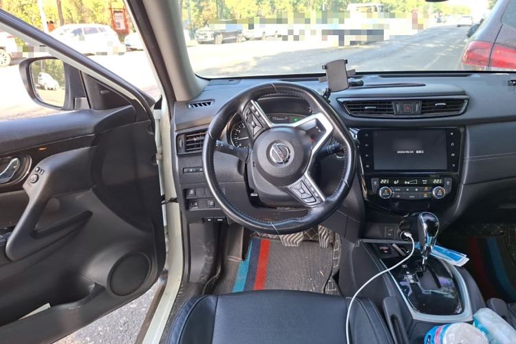 Used Nissan X-Trail 2019 2.0L CVT Comfort Edition 2WD Steering Wheel