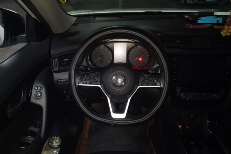 Used Nissan X-Trail 2019 2.5L CVT Smart Connect Luxury Edition 4WD Steering Wheel