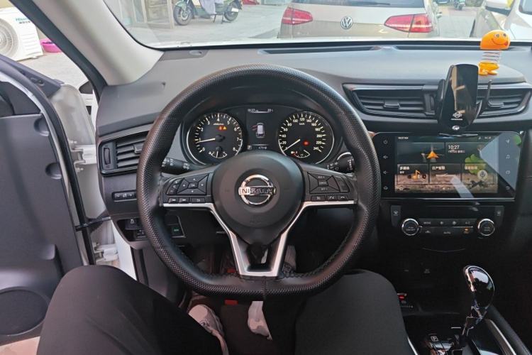 Used Nissan X-Trail 2019 2.0L CVT Smart Connect Comfort Edition 2WD Steering Wheel