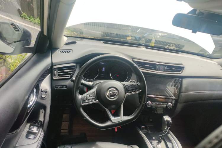 Used Nissan X-Trail 2019 2.0L CVT Smart Connect Comfort Edition 2WD Steering Wheel