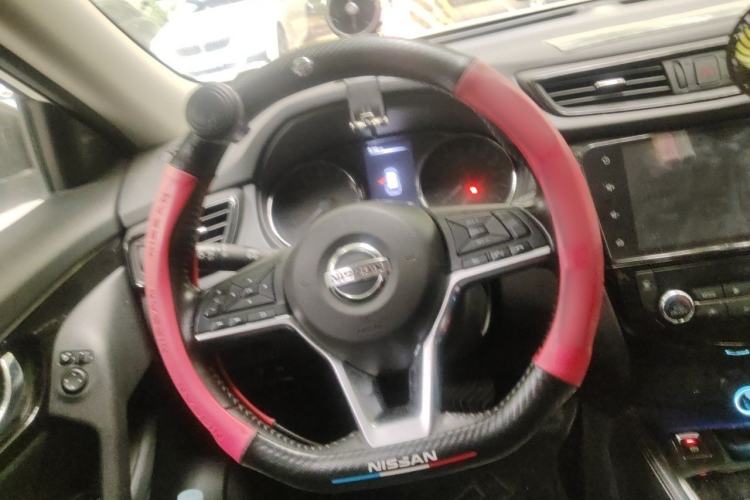 Used Nissan X-Trail 2019 2.0L CVT Comfort Edition 2WD Steering Wheel