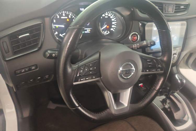 Used Nissan X-Trail 2019 2.5L CVT Smart Connect Luxury Edition 4WD Steering Wheel