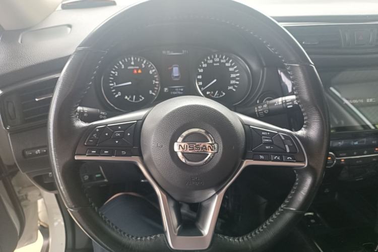 Used Nissan X-Trail 2019 2.0L CVT Smart Connect Comfort Edition 2WD Steering Wheel