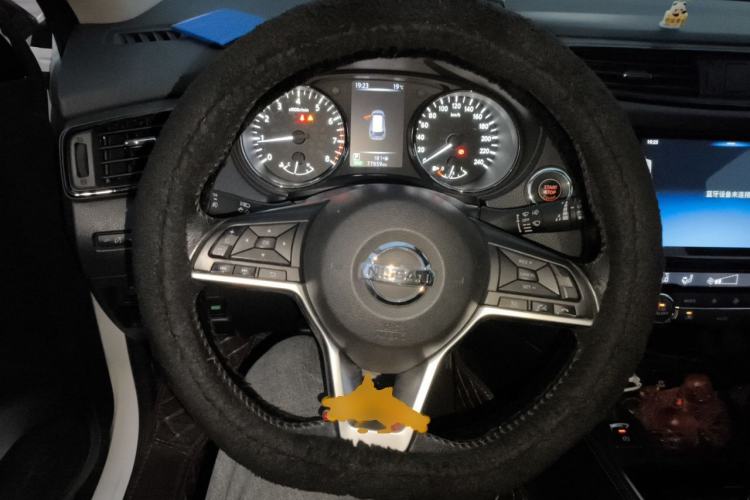 Used Nissan X-Trail 2019 2.0L CVT Smart Connect Comfort Edition 2WD Steering Wheel