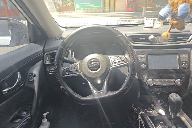 Used Nissan X-Trail 2019 2.0L CVT Comfort Edition 2WD Steering Wheel